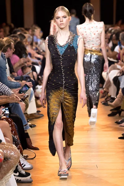 Look 20